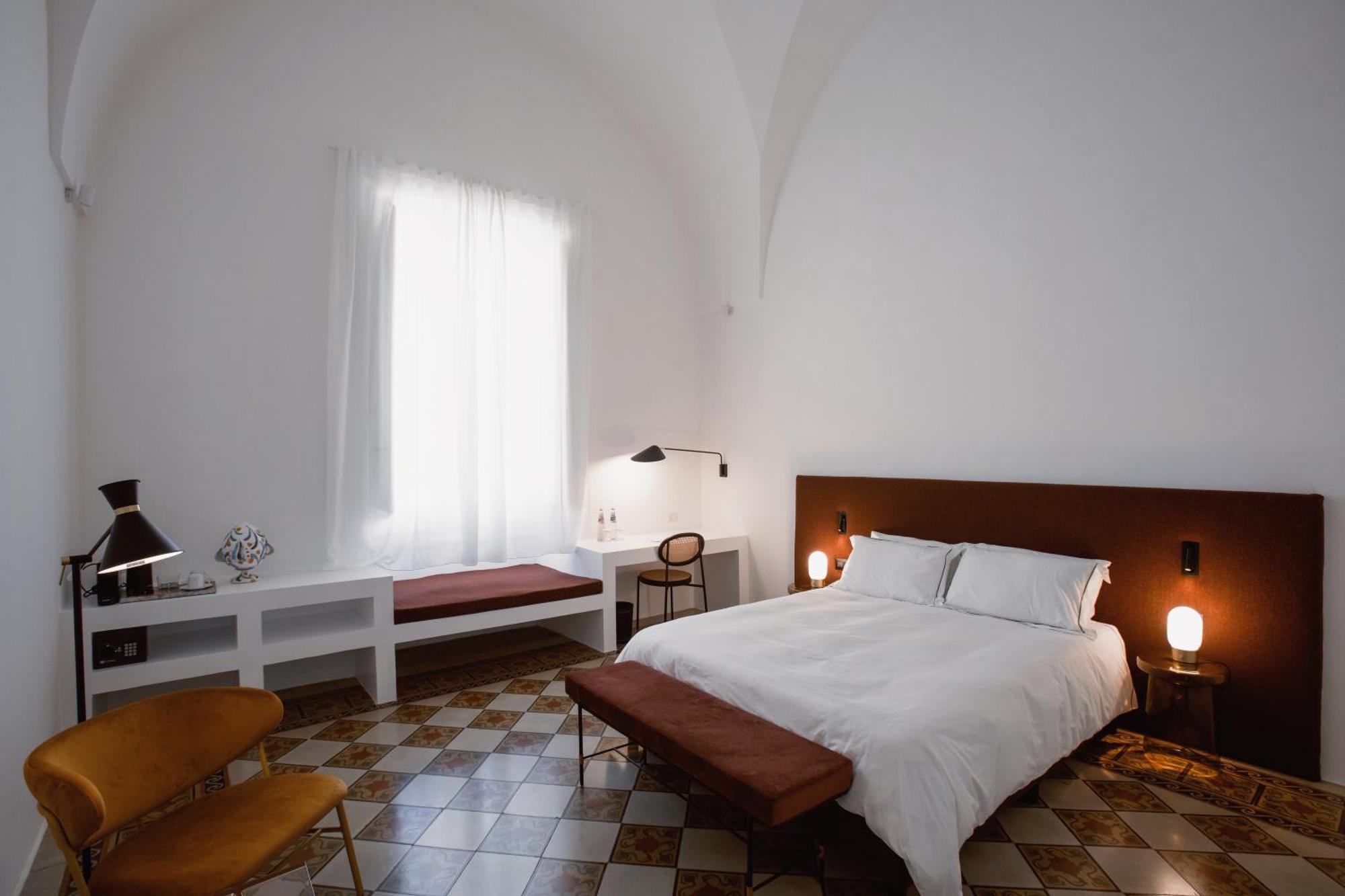 Palazzo Piccinno Parabita Bagian luar foto