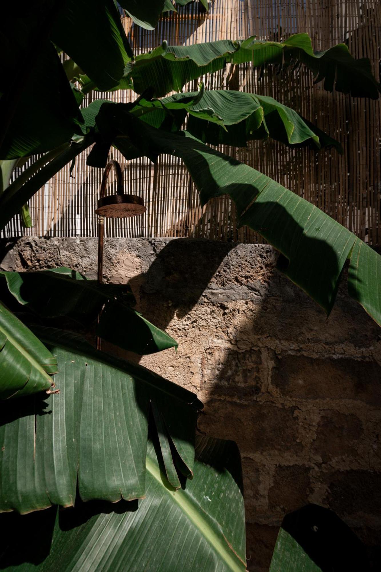 Palazzo Piccinno Parabita Bagian luar foto