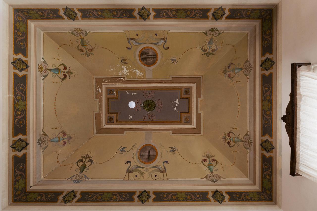 Palazzo Piccinno Parabita Bagian luar foto
